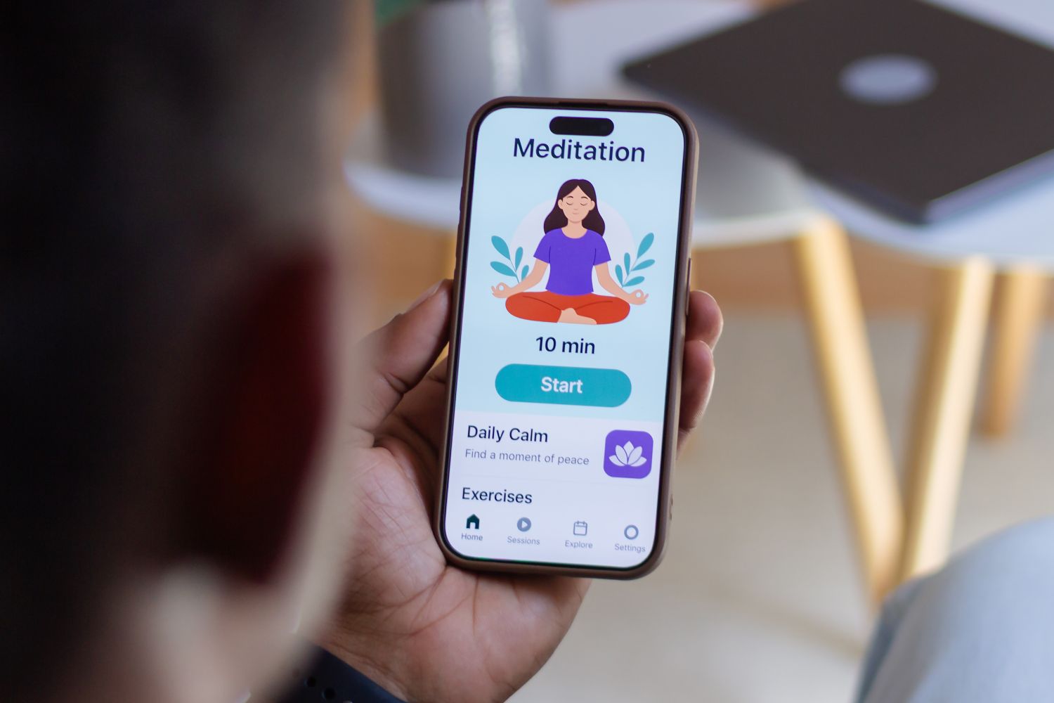 Aplicação móvel Clínica da Mente Comigo no telemóvel